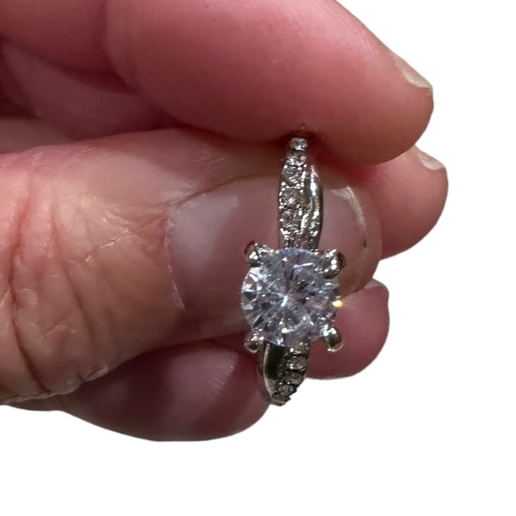 Silver and Rhinestone Diamond Solitaire Ring - Picture 8 of 8
